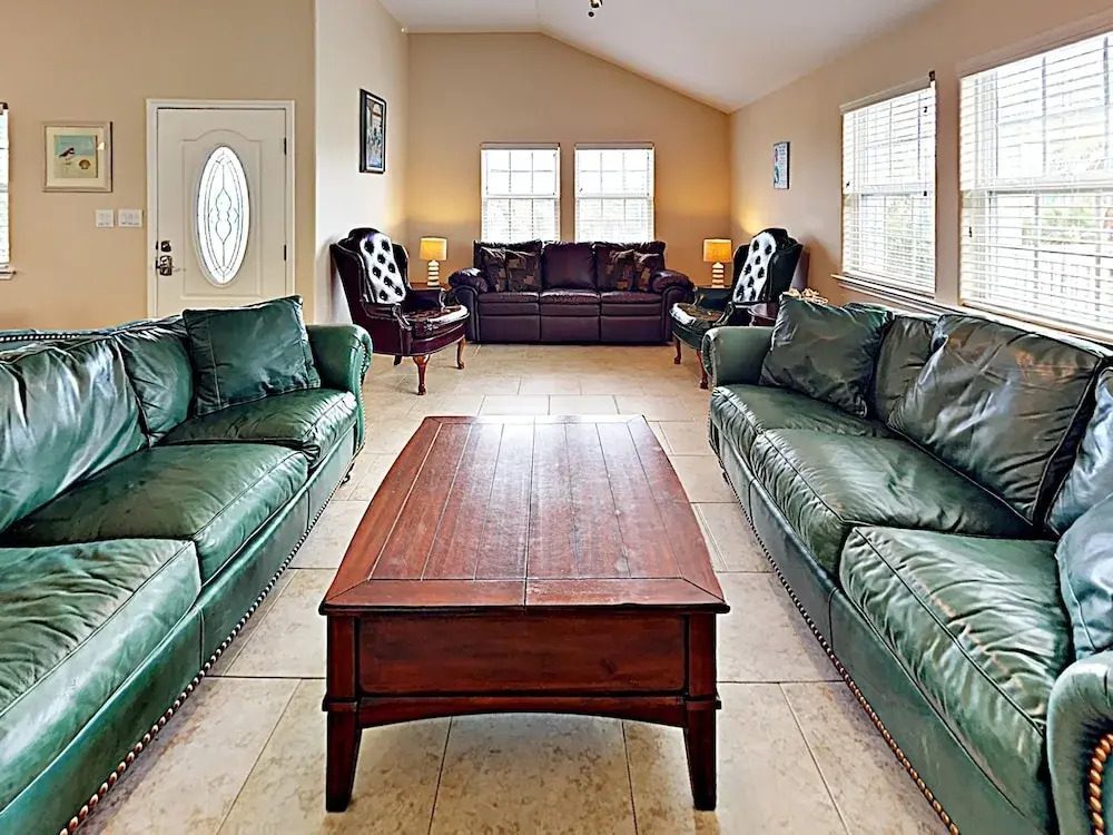 The Mermaid - 3 Br Home