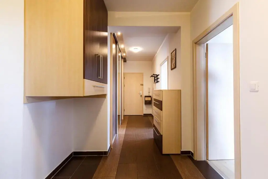 Modern Apartment with 2 Bedrooms