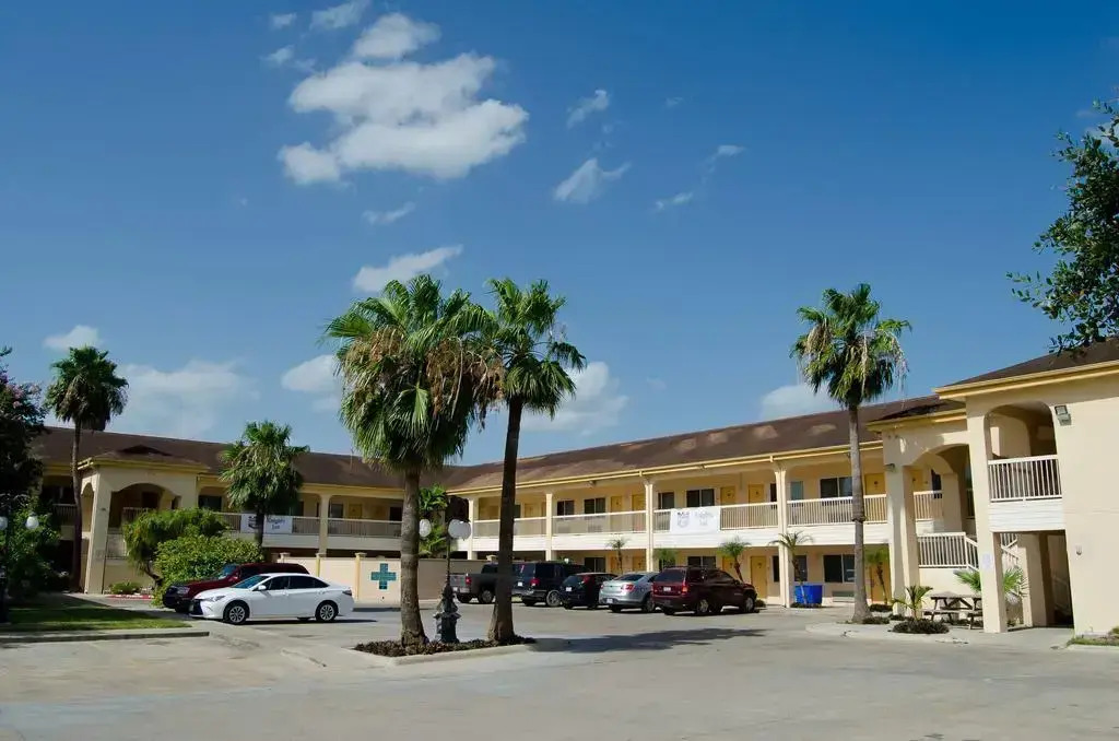 Texas Inn and Suites City Center at University Dr