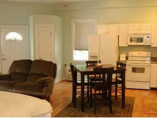 Acorn Hill Lodge and Spa