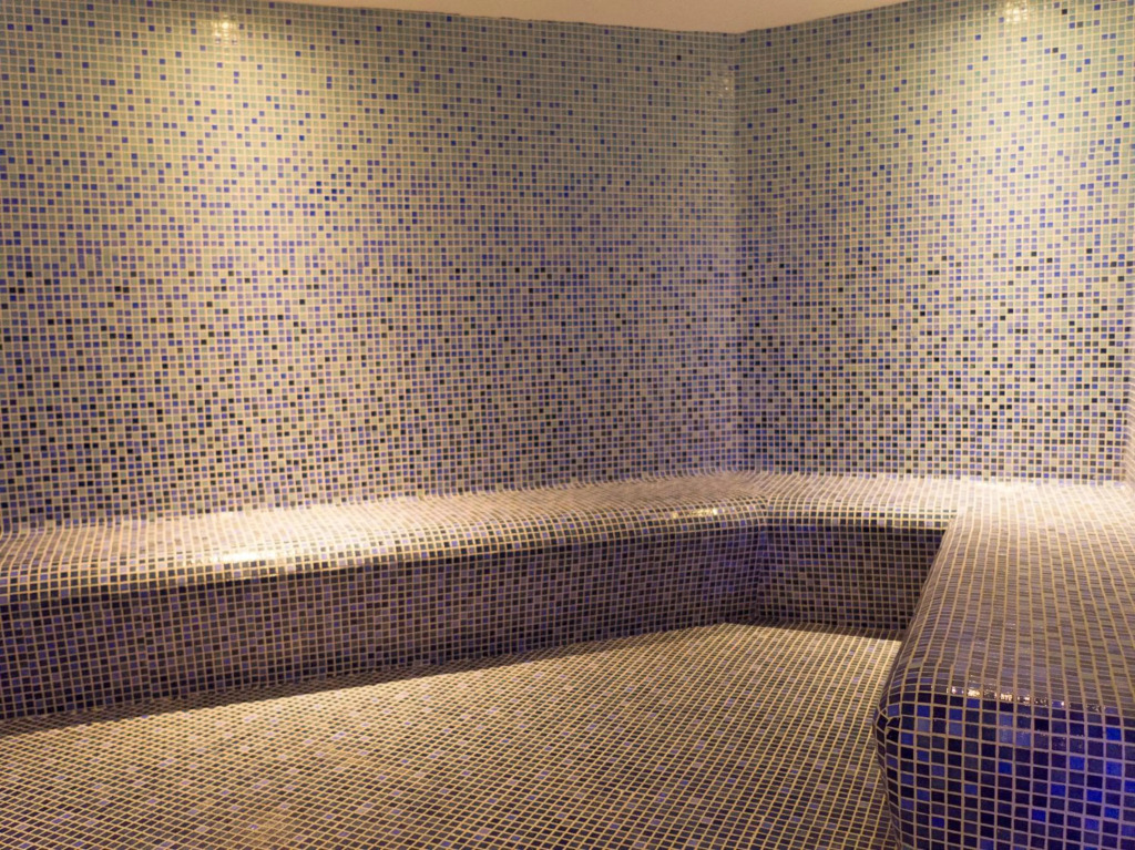 Best Plus Aurora Hotel