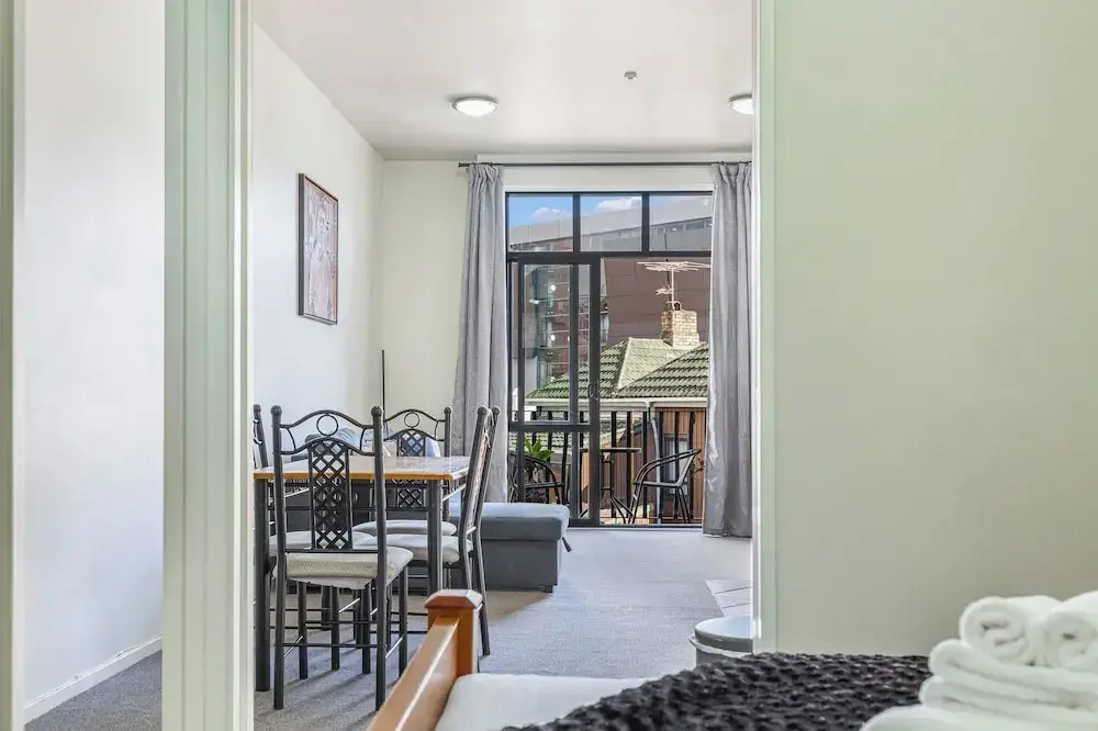 1BR Grey Lynn Haven+Parking, Balcony Zodiak Stays