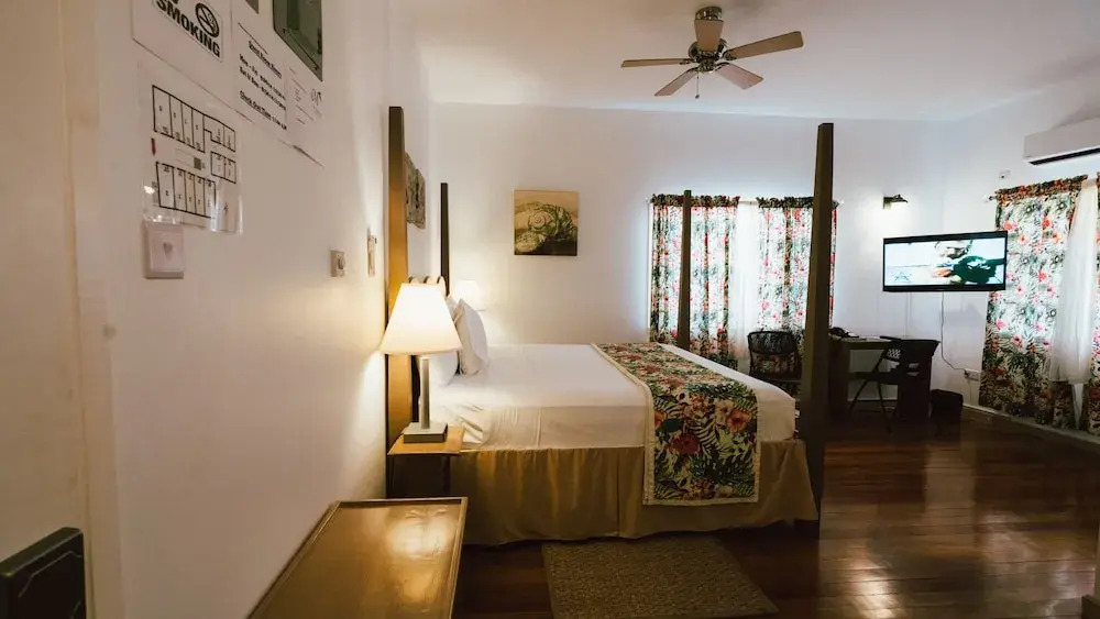 Mermaid Beach Hotel