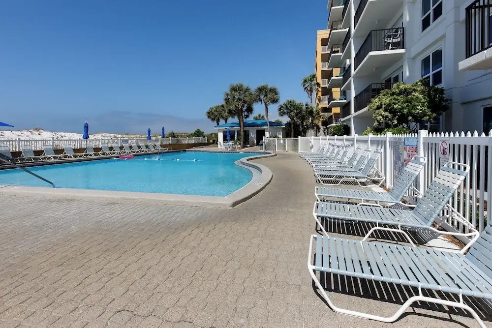 Sea Oats 704 - Coral Shores