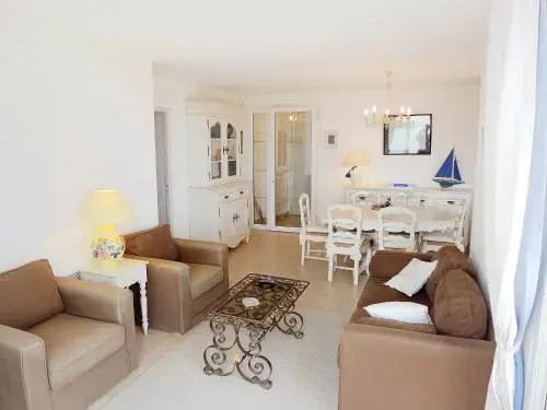 Apartment Laguna Beach by Interhome