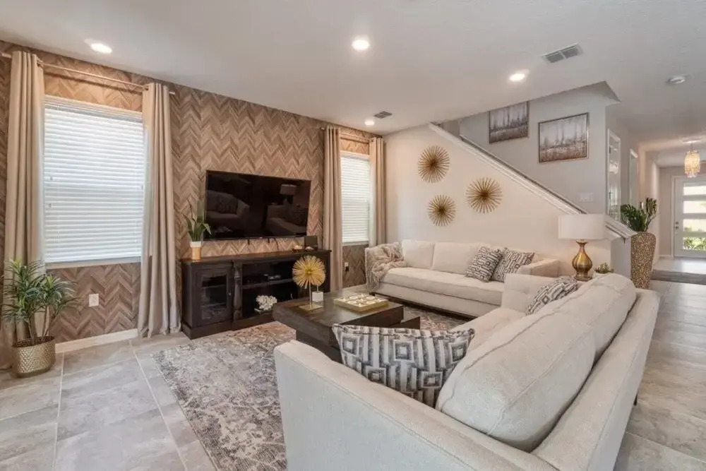 "sanitized" Solara Beautiful Home! 4 Bedroom Townhouse by Redawning