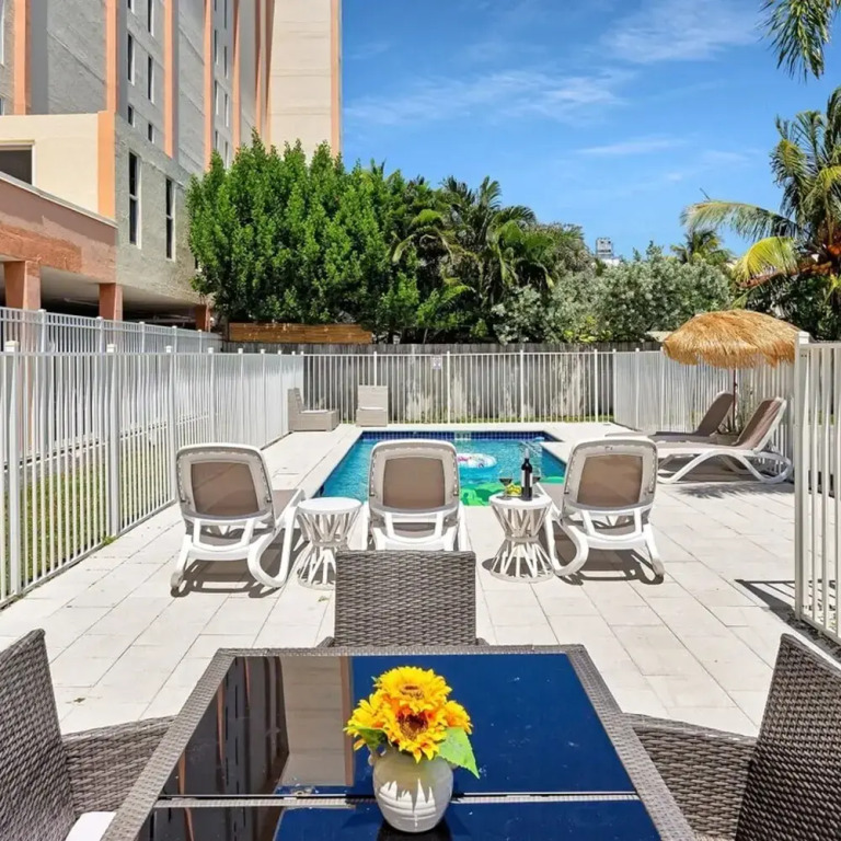 Free Parking: Bay View + Pool | Step To Beach