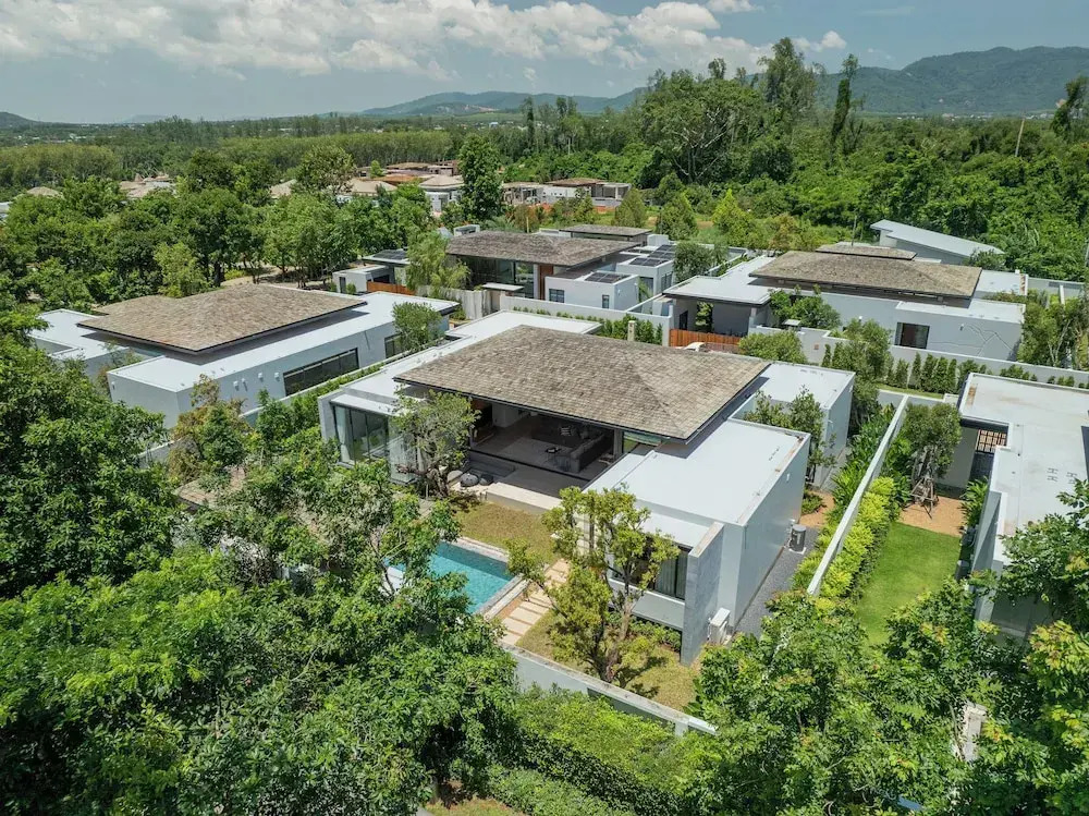 Botanica Foresta 4BR Luxury Villa with Pool by NLA