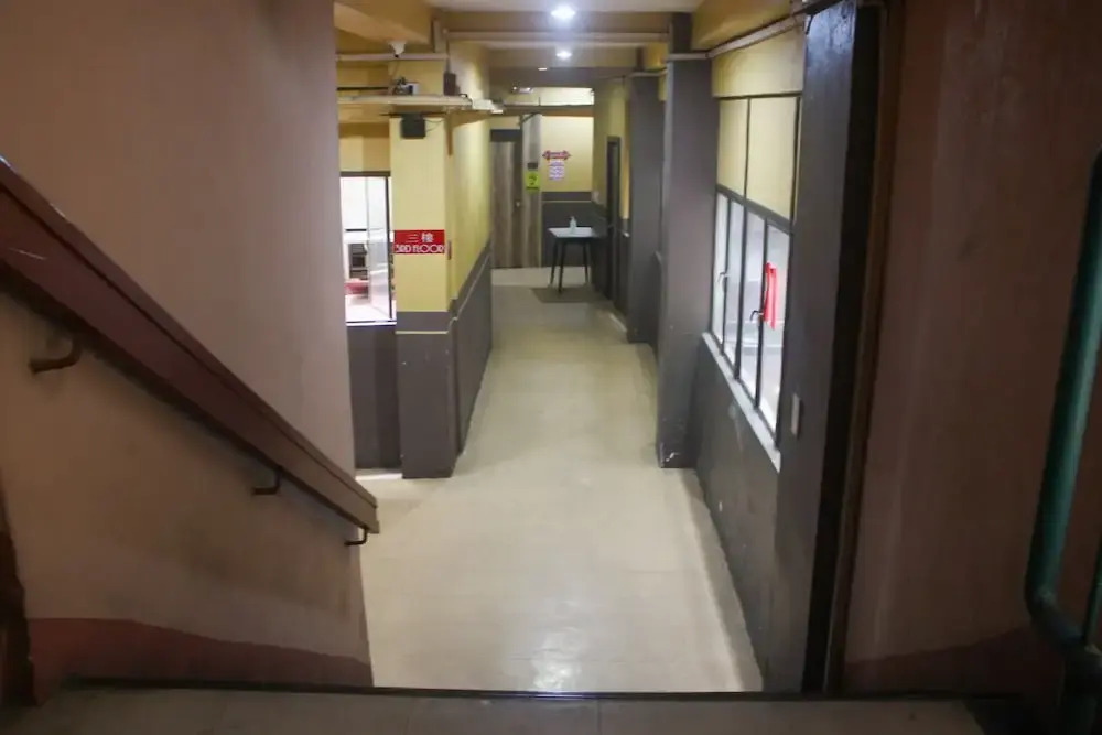 OYO 1011 First Hotel