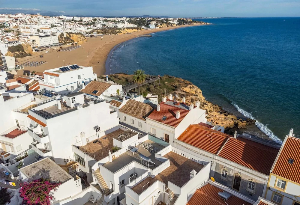 Casa Pateo - 1 min From the Beach - Free Wifi
