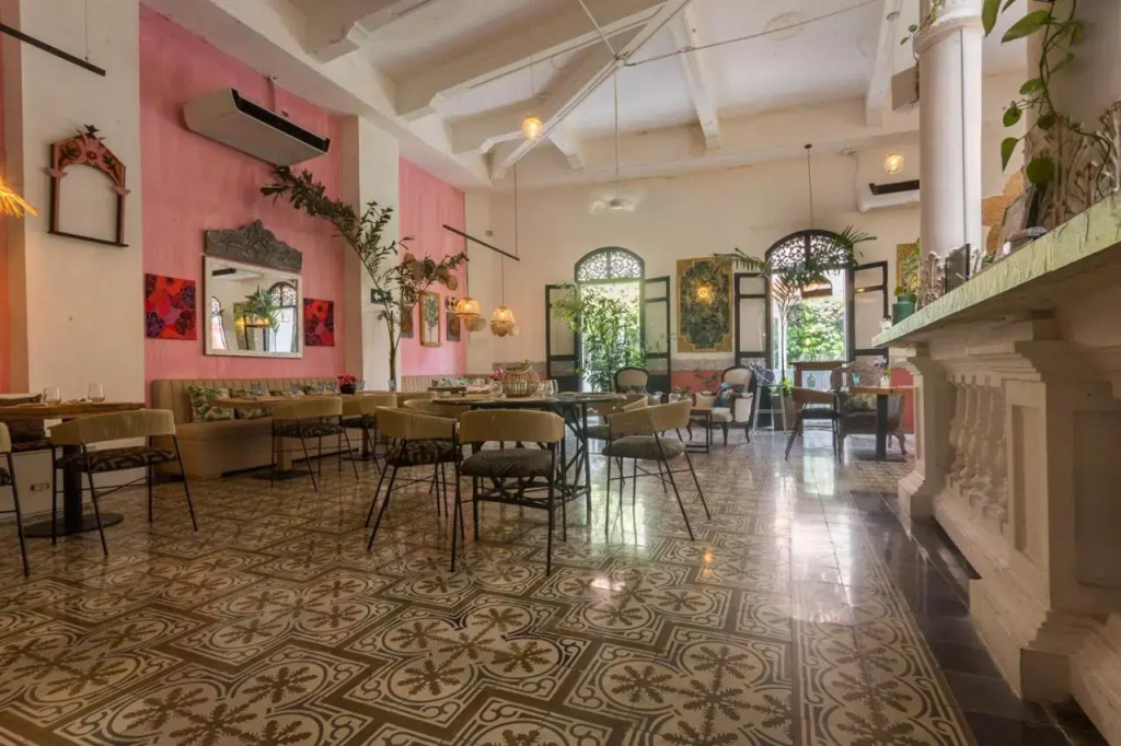 Al Alma Apart-Suites