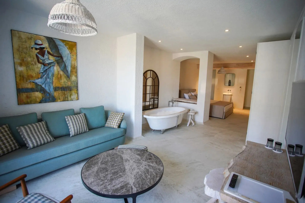 Avalon Boutique Hotel & Suites