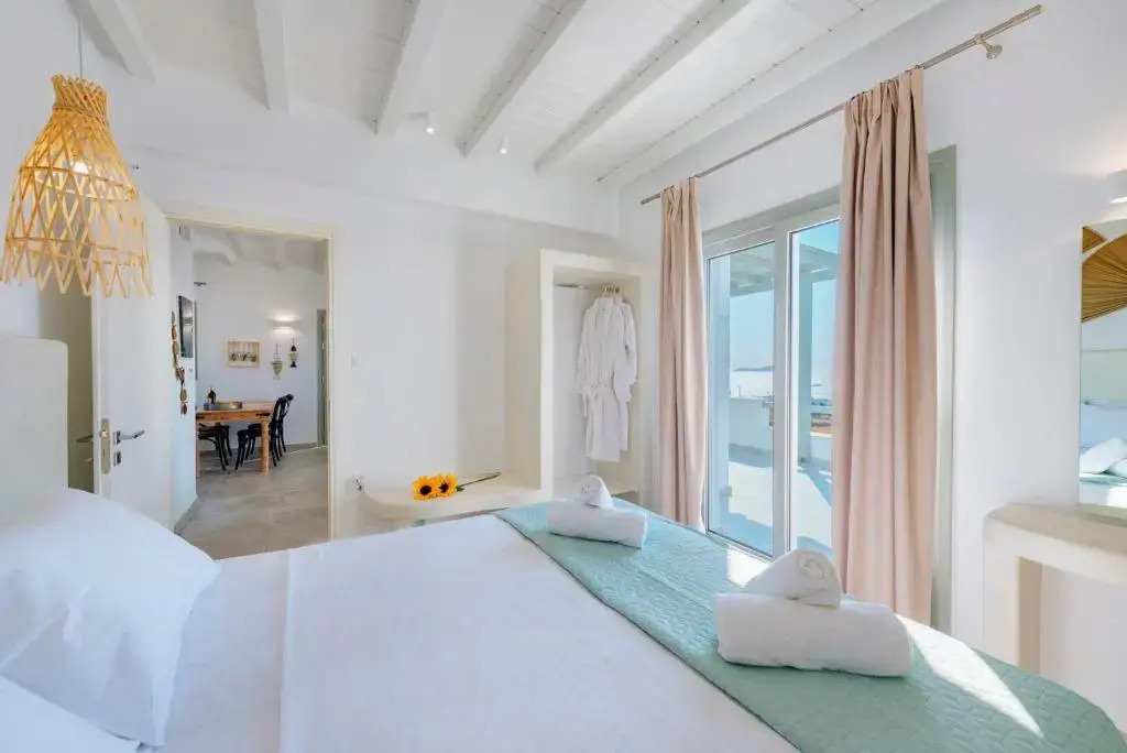 Aelion Villa