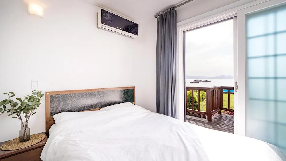 Yeosu Arens Pension