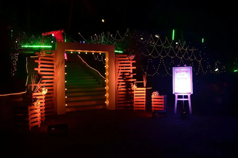Indismart Woodbourne Resort