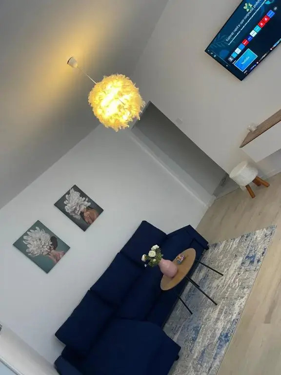 Discret Apartament 7