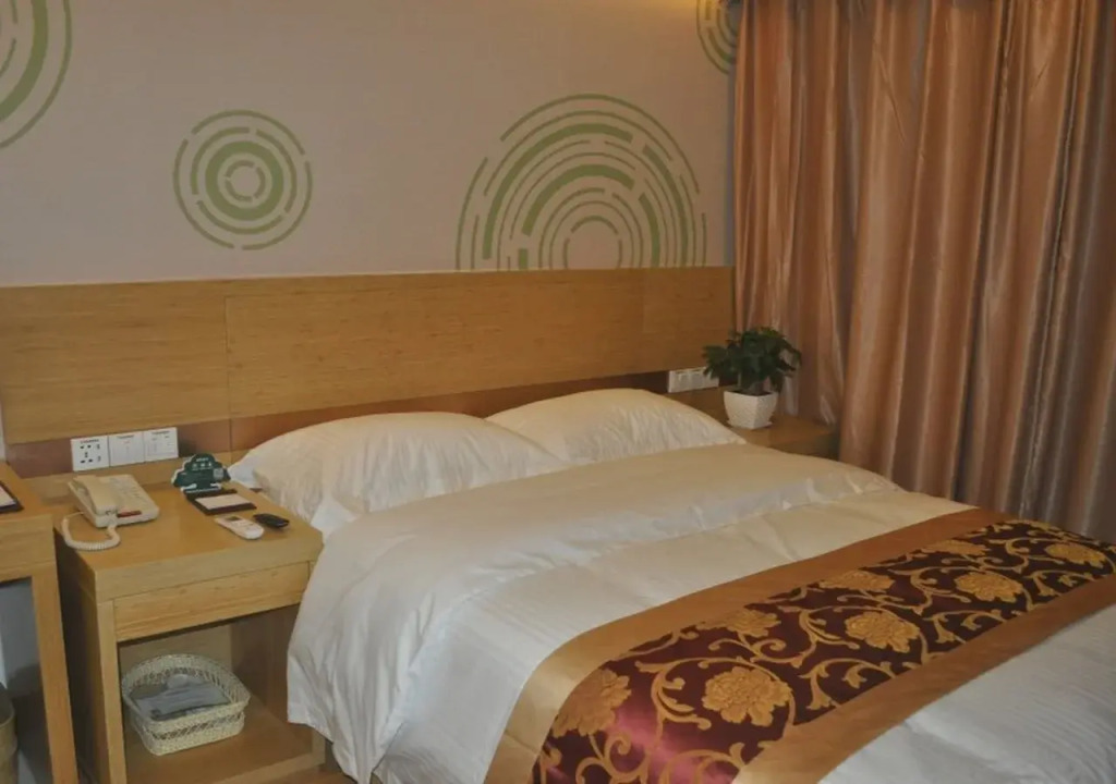 GreenTree Inn Beijing Chaoyang District Beiyuan Subway Station Express Hotel