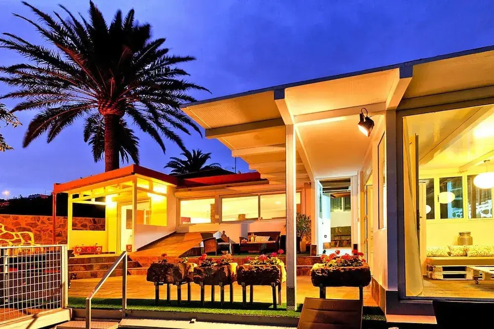 Villa With Pool and Extravagant Architecture