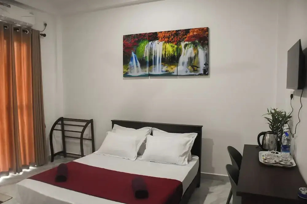 The Regent Grand Hotel - Galle Face
