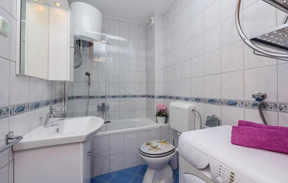 Beautiful Home in Cavtat With Wifi and 2 Bedrooms