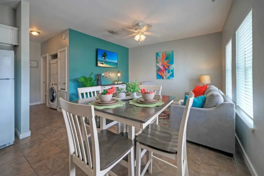 Costa Bahia Condos Sleeps 26, Pool, Short Beach Stroll
