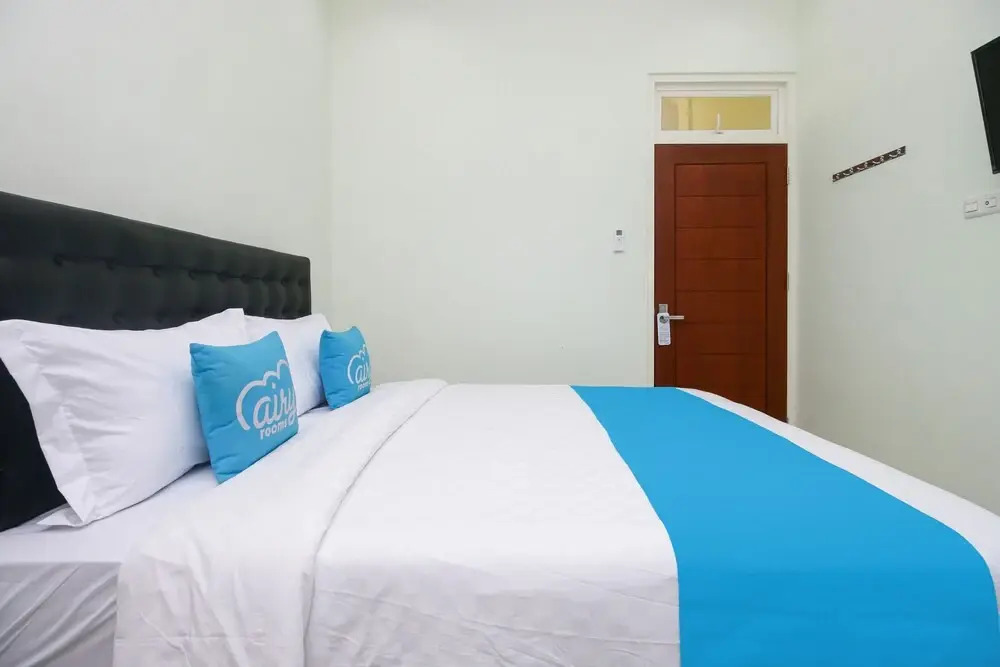 OYO 90217 Cmb 37 Guest House