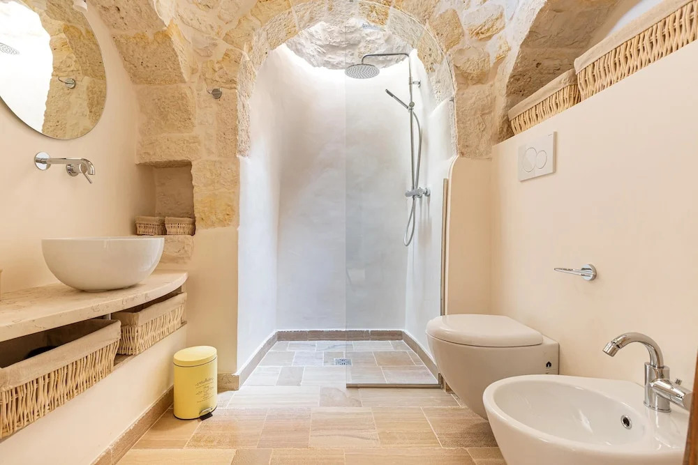 2456 Trullo Venti by Perle di Puglia
