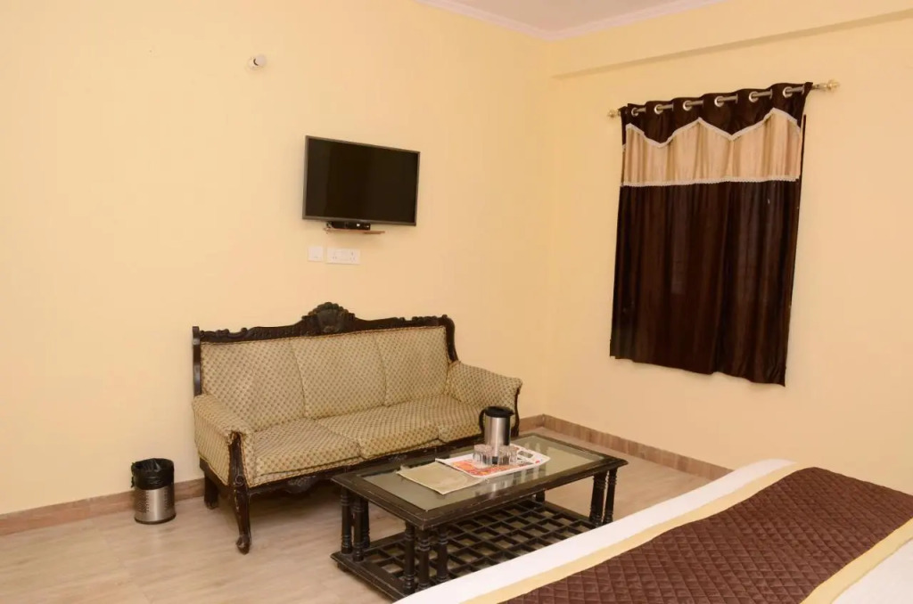 Mahal Rajwada Resort