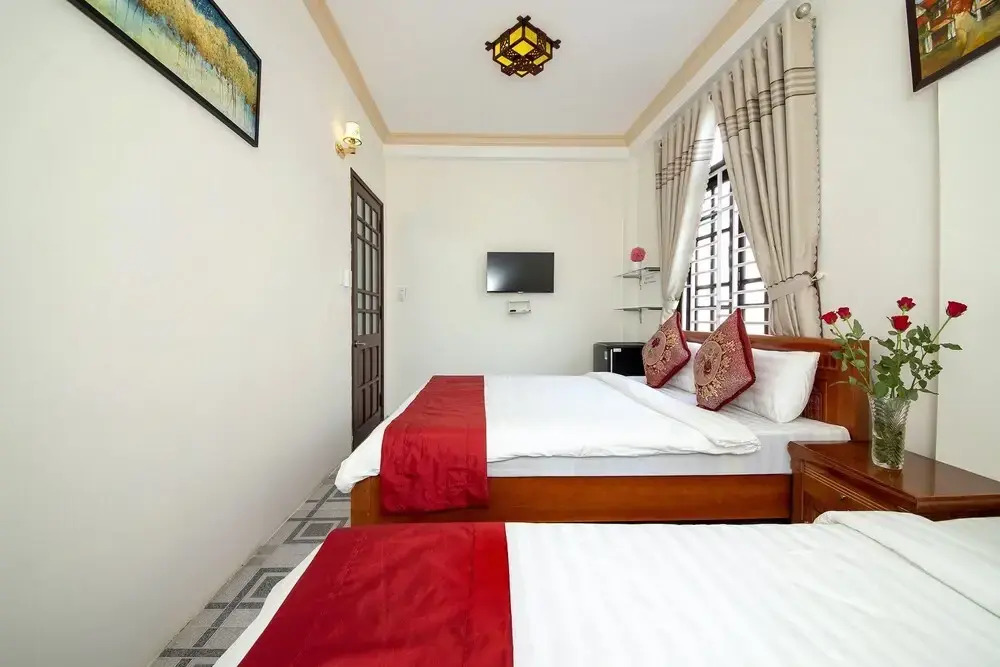 Red Lotus Homestay