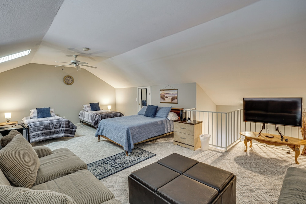 Ozark Condo W/community Pool & Beach Access