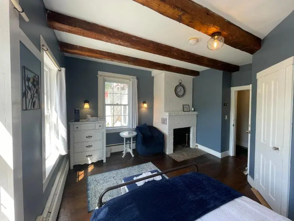 Stone Hearth Inn and Eatery