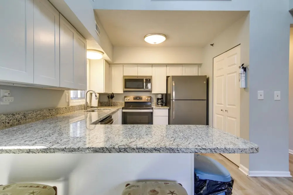 1/2 Mi to Maryland Beach: Family Condo w/ Balcony