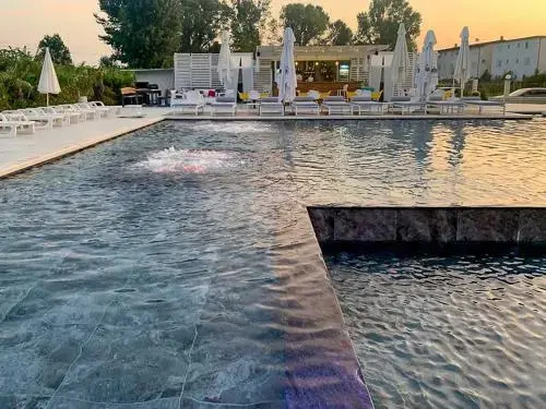 Hotel Bora Bora velipoja
