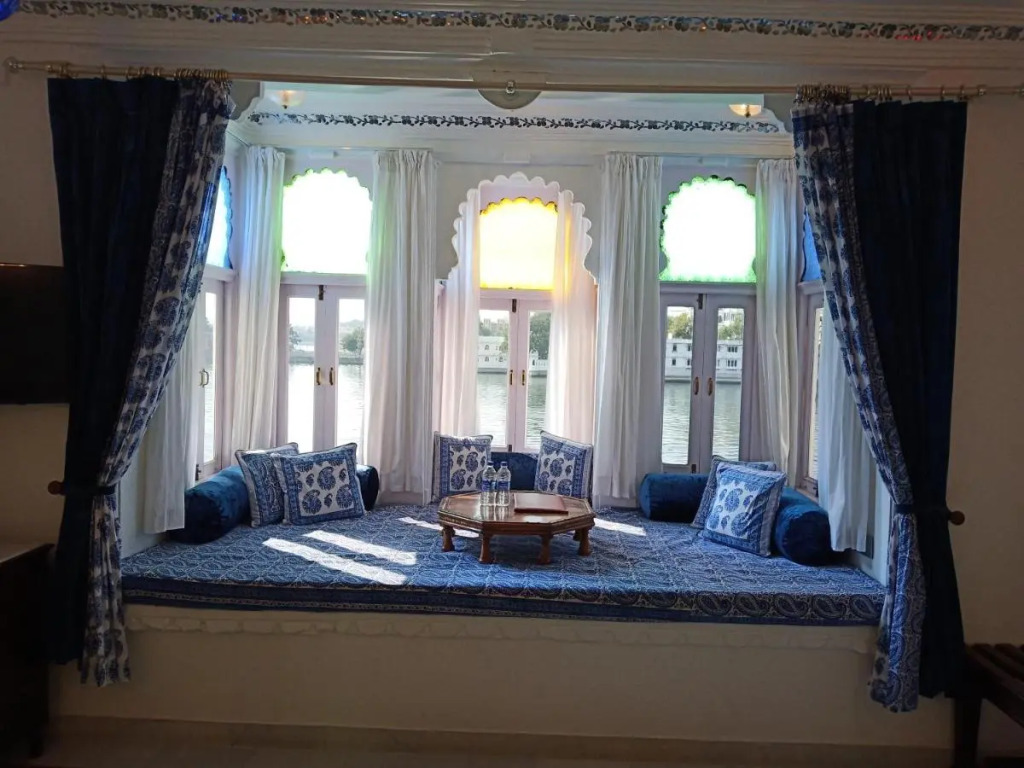 Jagat Niwas Palace