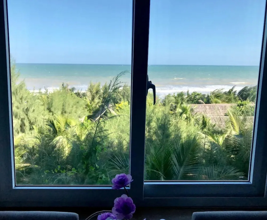 Oceanward Hotel & Resort