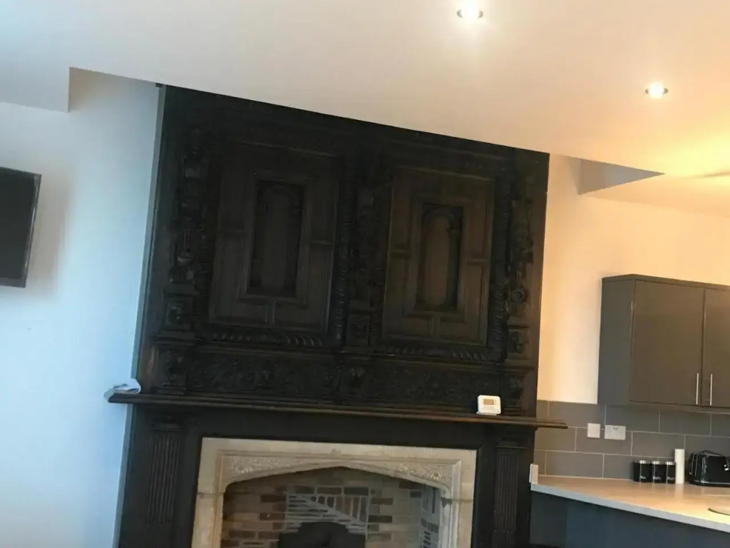 Entire Two Bedrooms Flat with Nice View H2