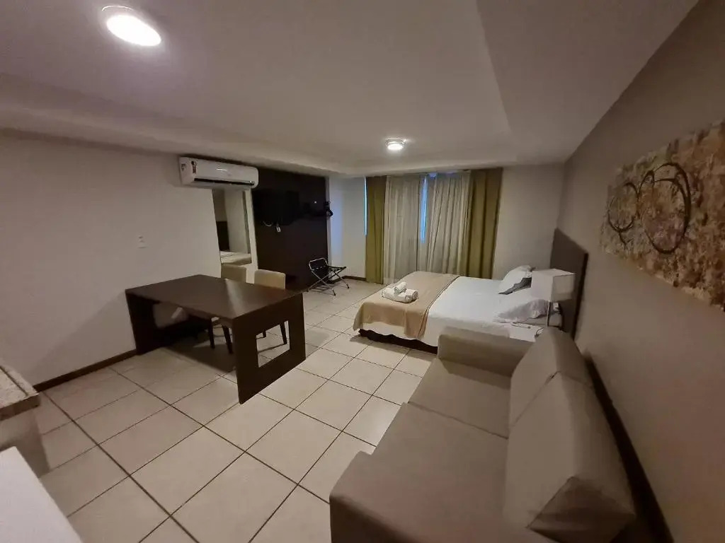Happy Hotel Manaíra
