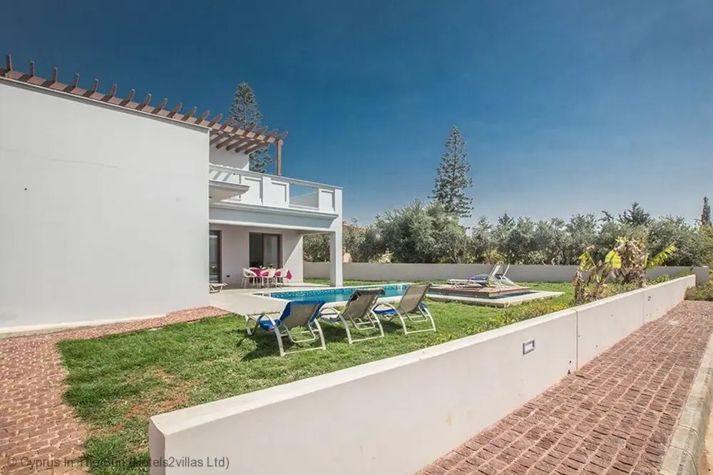 Celebrity Villa Scotty T D2