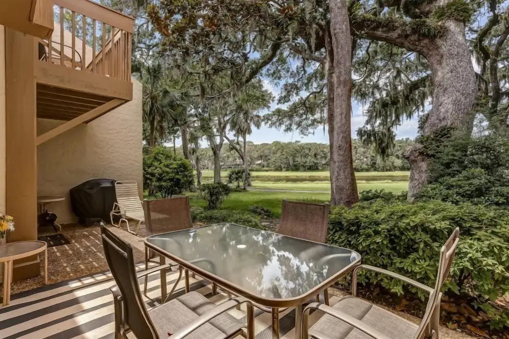 2100-beachwood