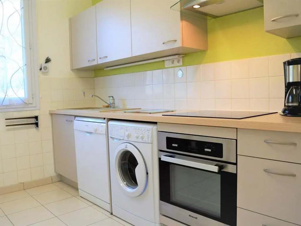 Appartement Le Lavandou, 3 pièces, 4 personnes - FR-1-251-25