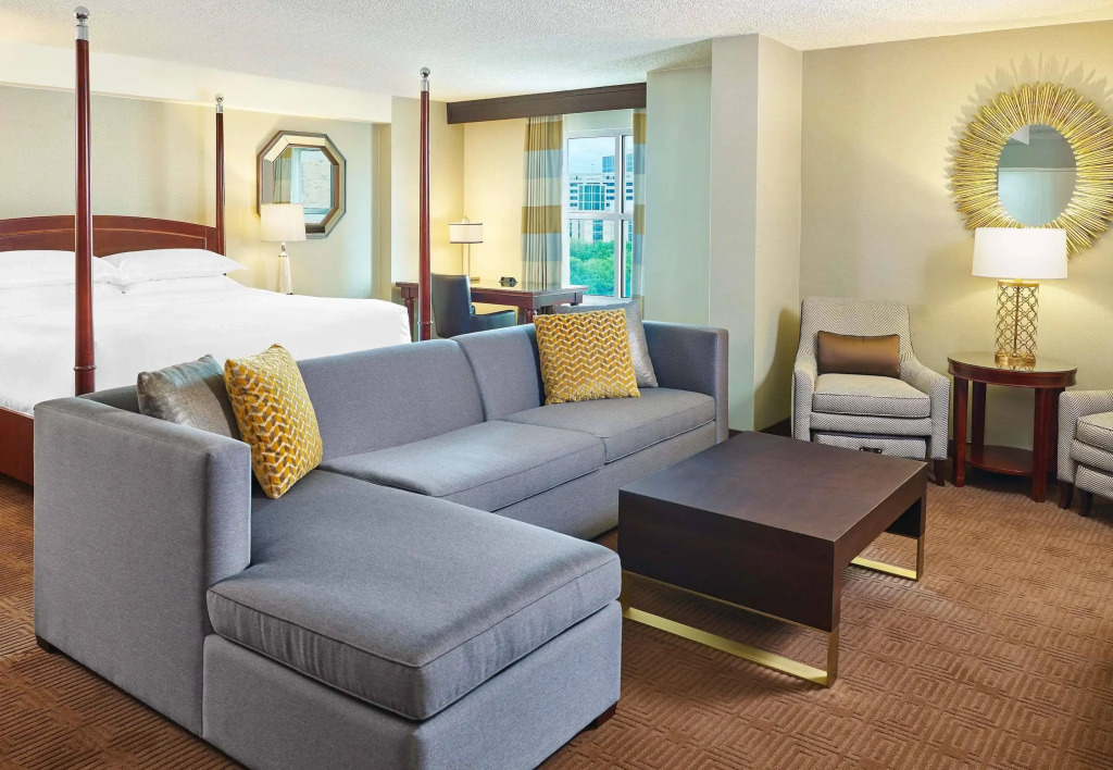 Sheraton Fort Worth Downtown Hotel