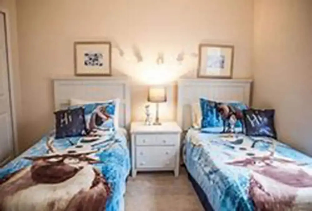 This Wonderful 4 Bedroom House Located on the Lake Wilson Preserve