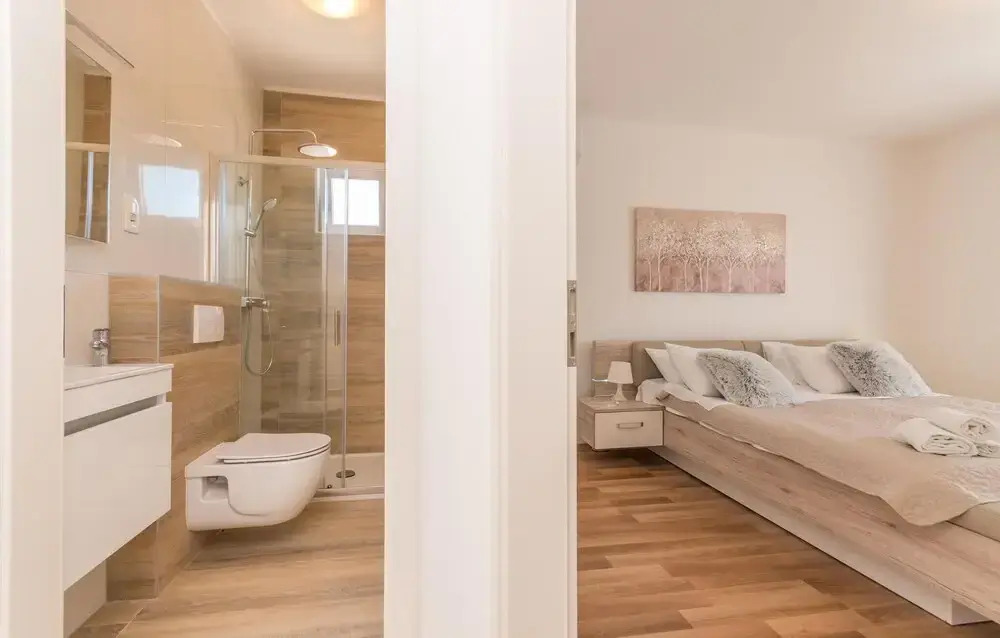 Beautiful Home in Nadin With 5 Bedrooms, Wifi and Outdoor Swimming Pool