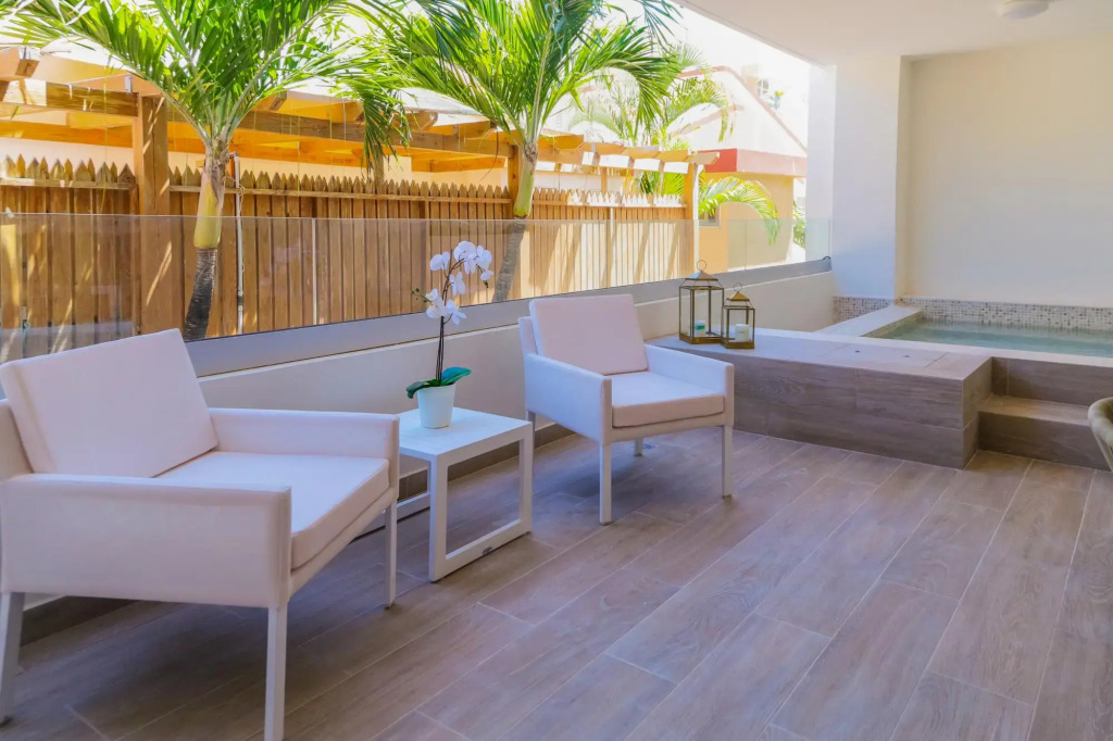 Gorgeous Apartment With Private Picuzzi B2