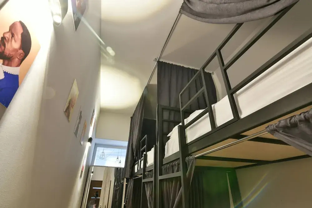 UPstairs Apart - Hostel