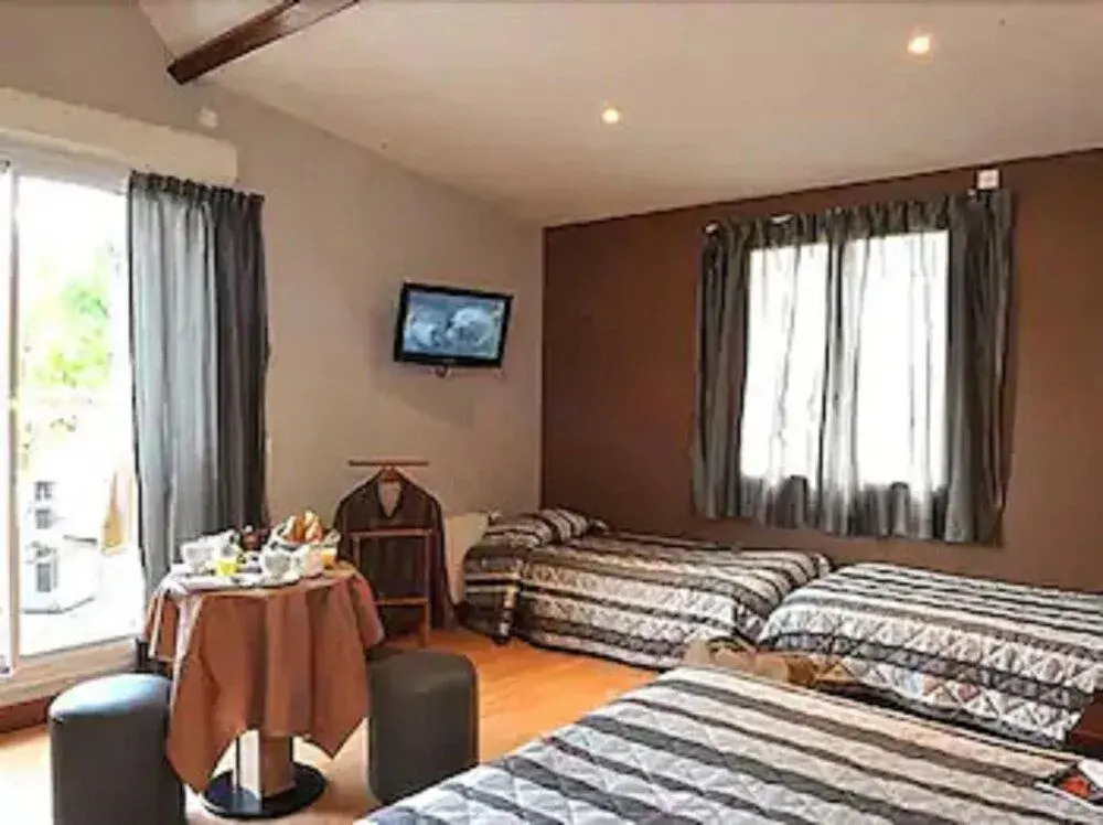 Logis Hotel Restaurant LEscapade
