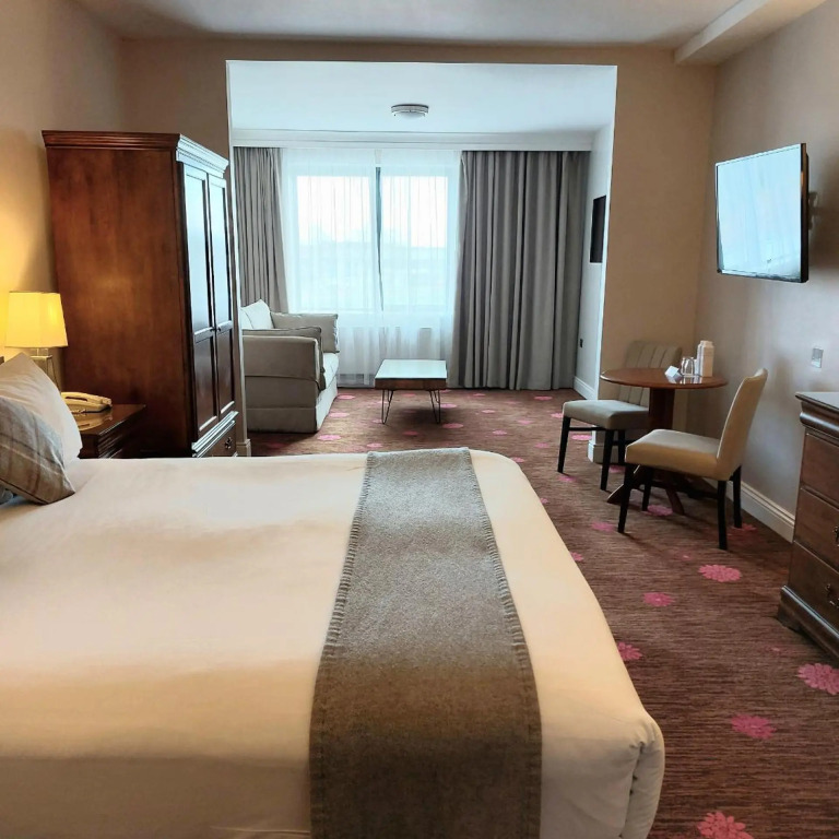Menlo Park Hotel