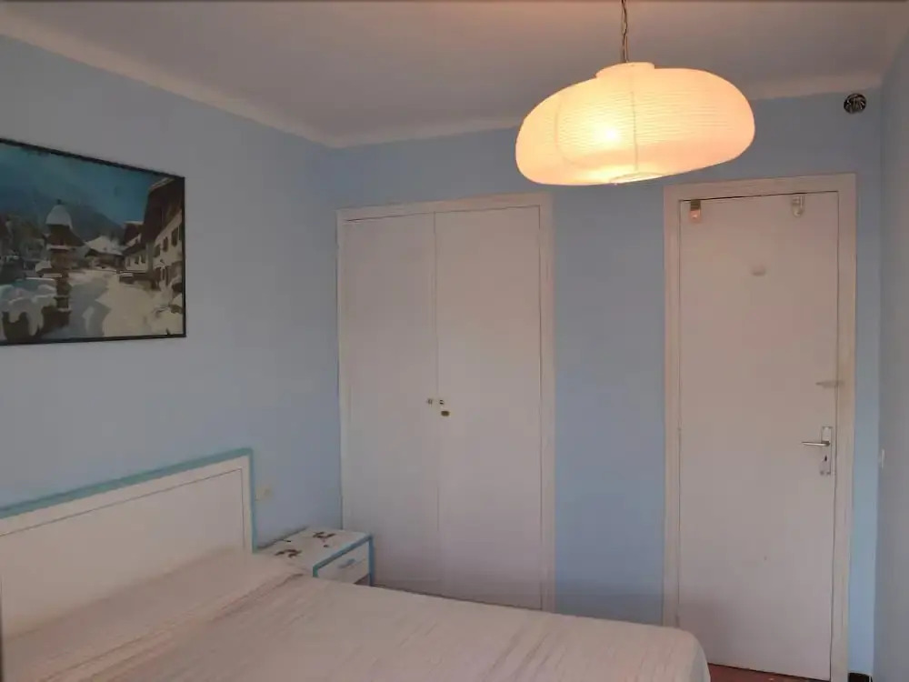 Apartament escoles atic