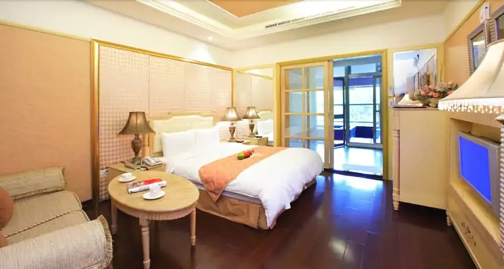 Li Chih Thanl Thuei Hot Spring & Resort