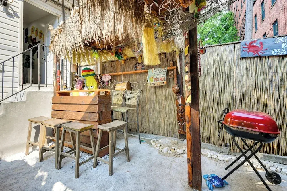 Quirky Baltimore Townhome ~ 2 Mi to Inner Harbor